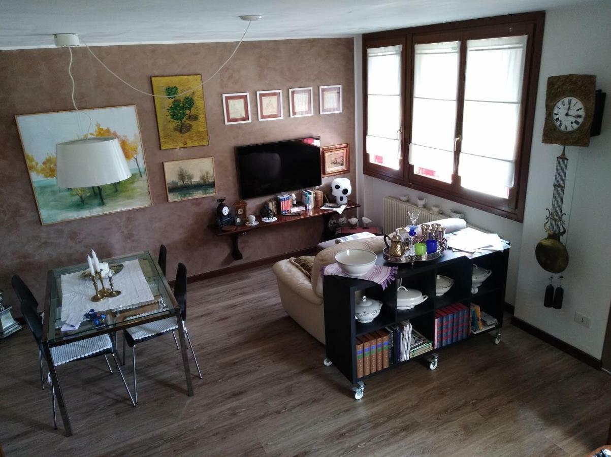 Great Apartament In フェルトレ エクステリア 写真